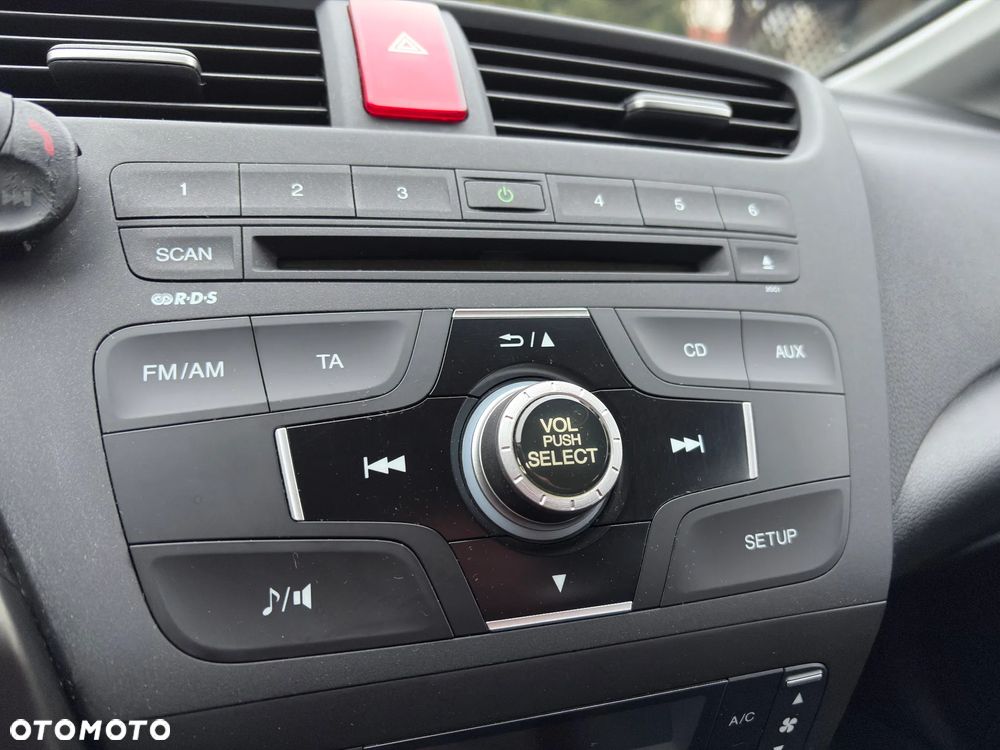 Honda Civic 1.4 i-VTEC Comfort - 13