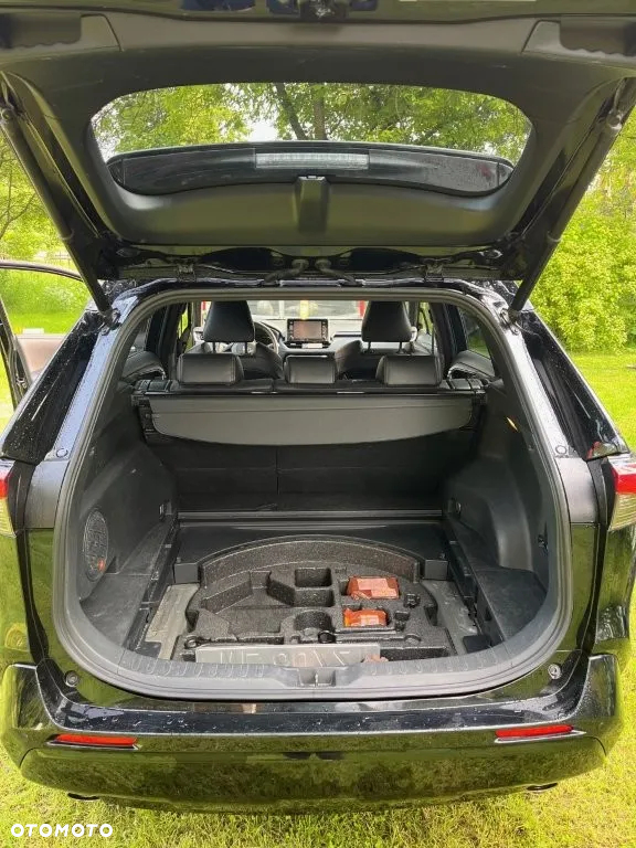 Toyota RAV4 2.5 Hybrid Black Edition by JBL 4x4 - 19