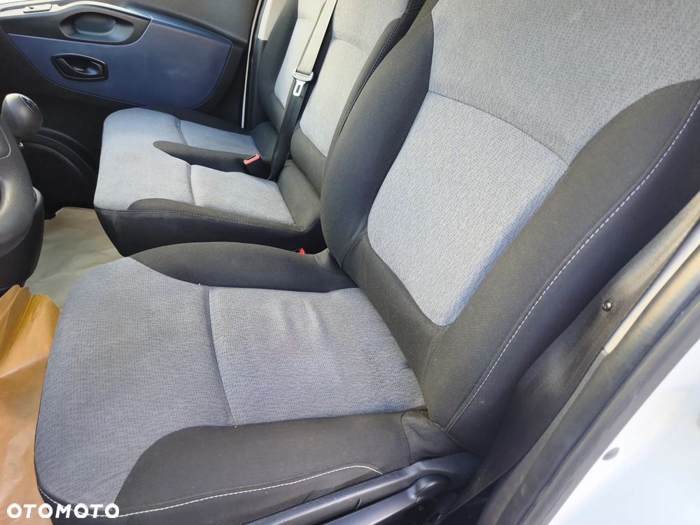Opel vivaro b - 16