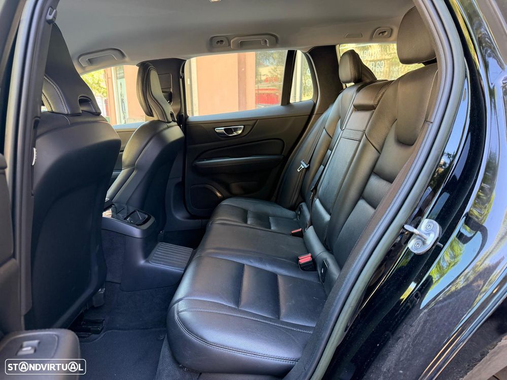 Volvo V60 2.0 T6 AWD TE Inscription Expression - 16