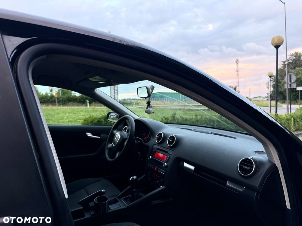 Audi A3 Sportback - 10