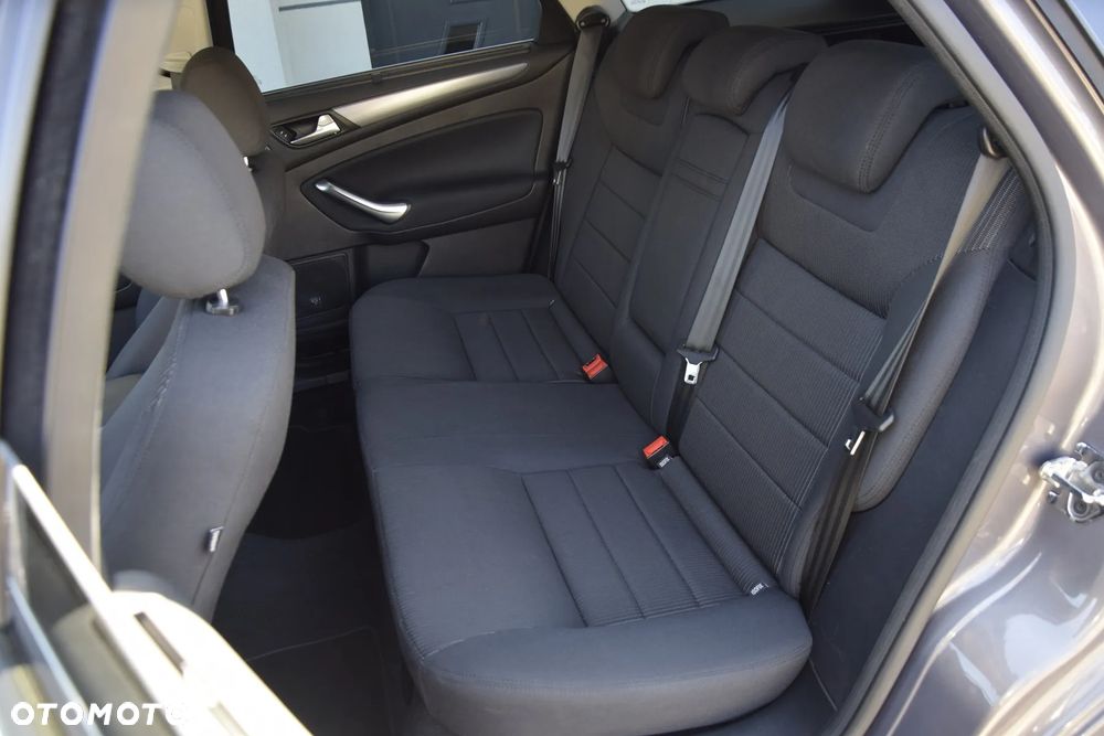 Ford Mondeo 2.0 TDCi Titanium X - 25