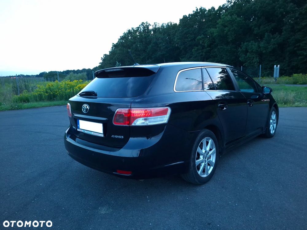 Toyota Avensis 2.0 D-4D Sol - 6