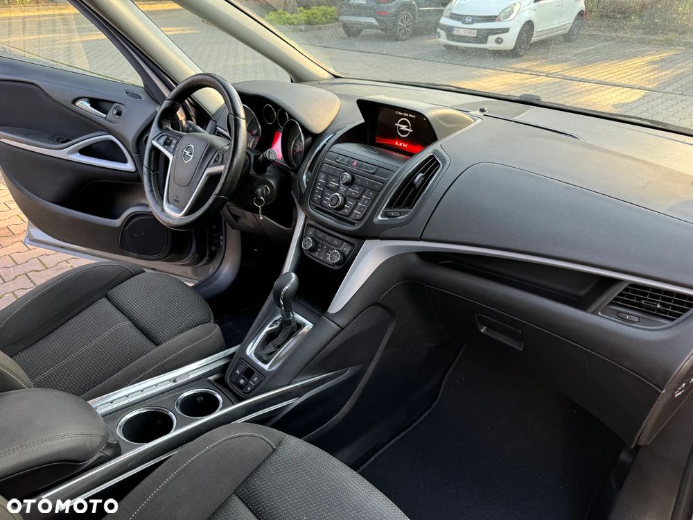 Opel Zafira 2.0 D (CDTI) Automatik Business Innovation - 9