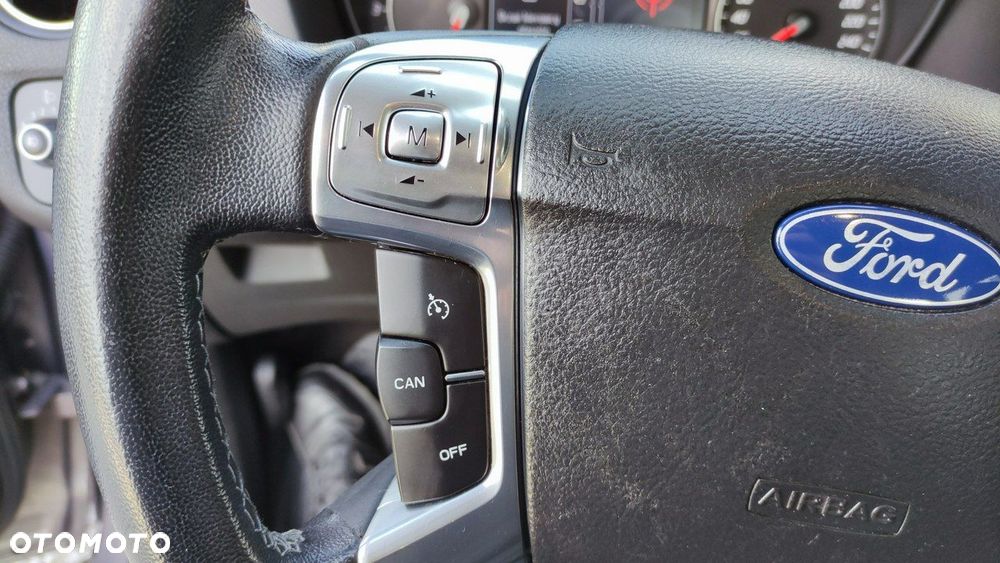 Ford Mondeo - 34