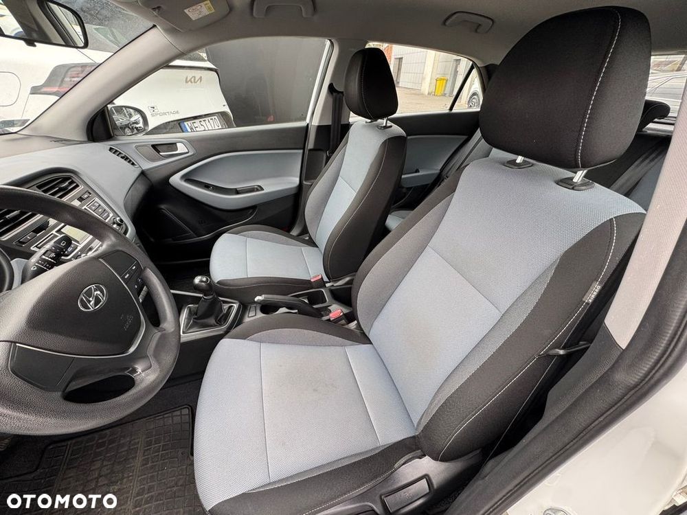 Hyundai i20 1.2 Classic - 10