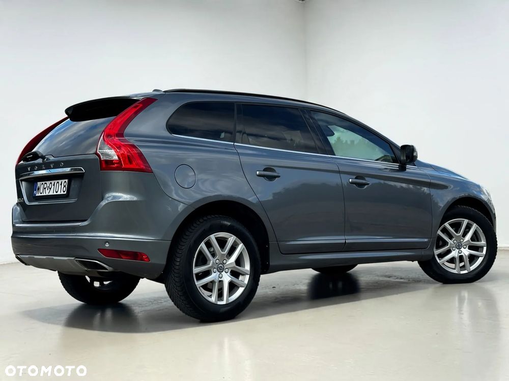 Volvo XC 60 D4 Momentum - 17