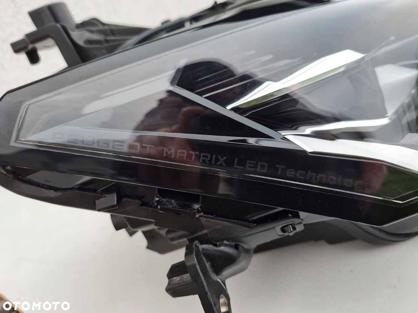 PEUGEOT 308 III T10 Lampa prawa przód DRL Led Full Led Matrix 98491148 - 5