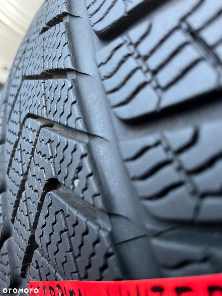 Pirelli Scorpion Winter 275 45 20 110 V RSC *-BMW 2szt. - 4