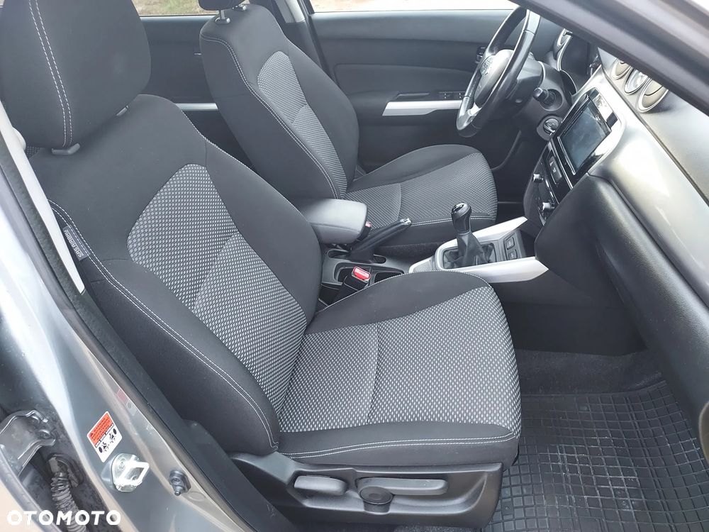 Suzuki Vitara 1.6 XLED 2WD - 17