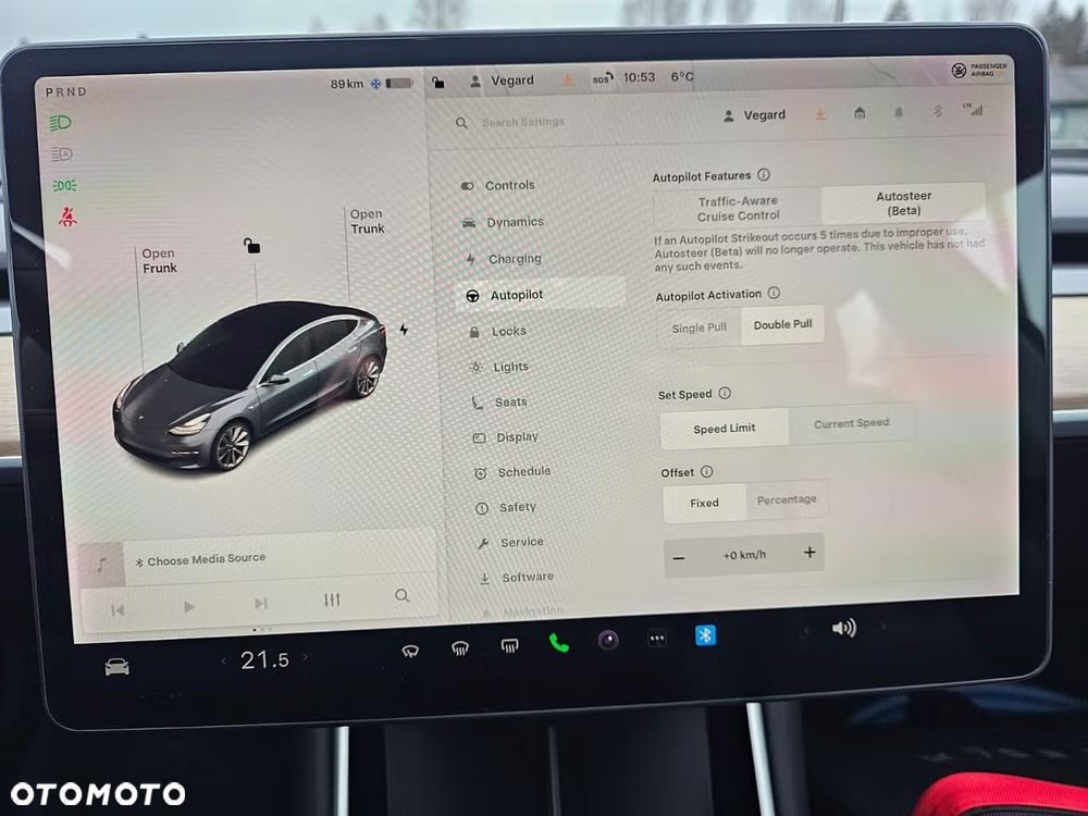 Tesla Model 3 - 13