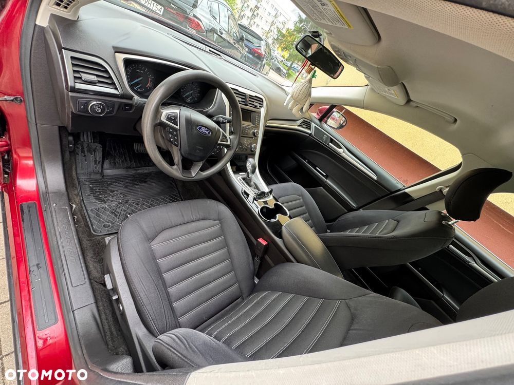 Ford Fusion - 11