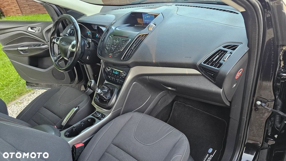 Ford Kuga 1.6 EcoBoost 2x4 Trend - 12