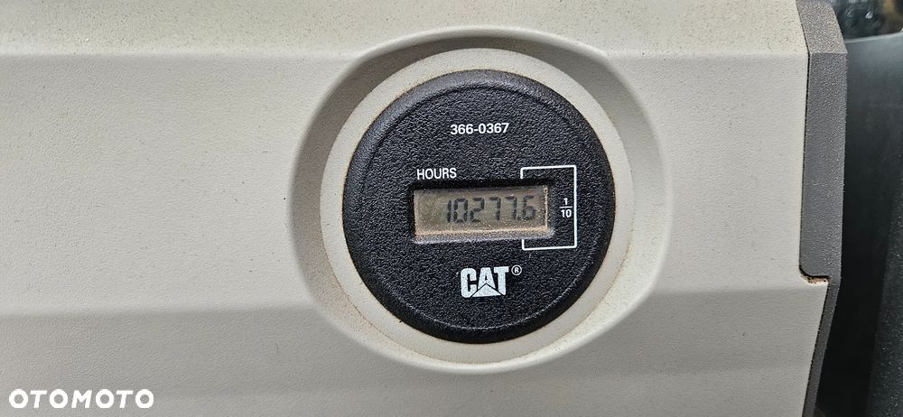 Caterpillar 323E - 5