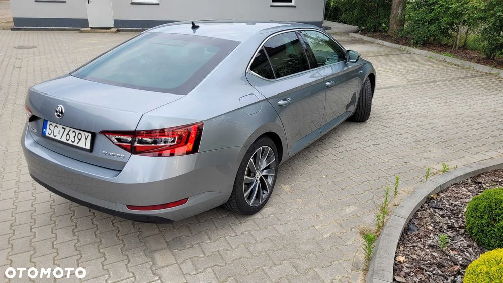 Skoda Superb 2.0 TSI L&K DSG - 4