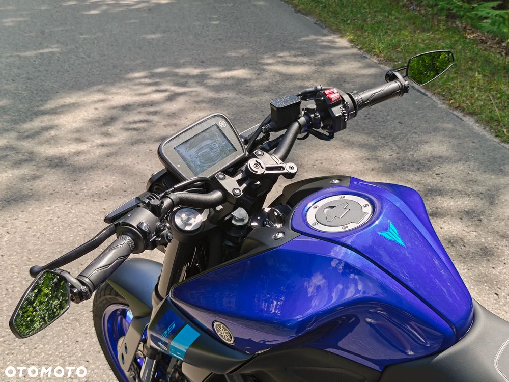 Yamaha MT - 8