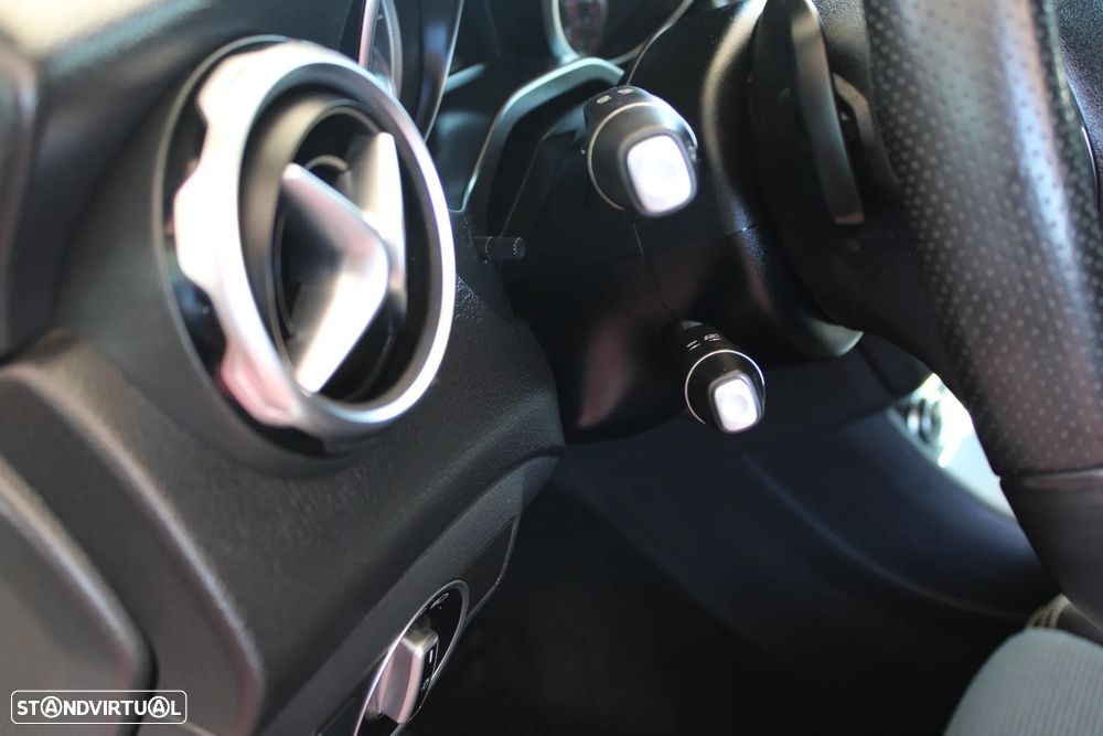 Mercedes-Benz GLA 220 d - 14