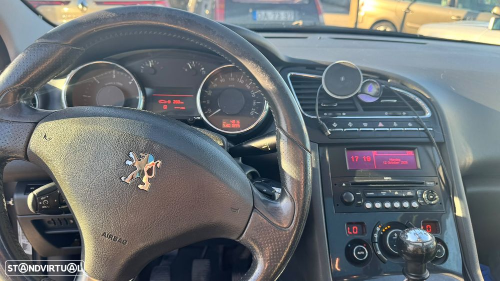 Peugeot 5008 - 4