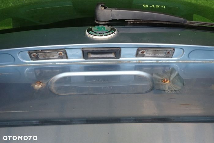 SKODA ROOMSTER klapa tylna tył - 10