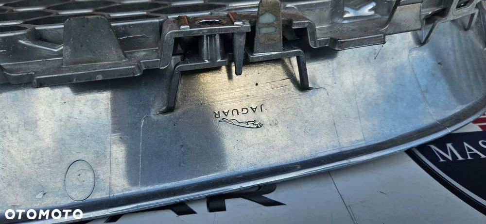 Jaguar XJ 351 LIFT 2016-2019 Atrapa zderzaka przedniego pod kamerę Grill Kamera Kratka środkowa  znaczek emblemat - 10