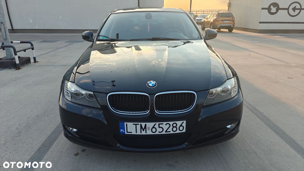BMW Seria 3 318i Edition Sport - 4