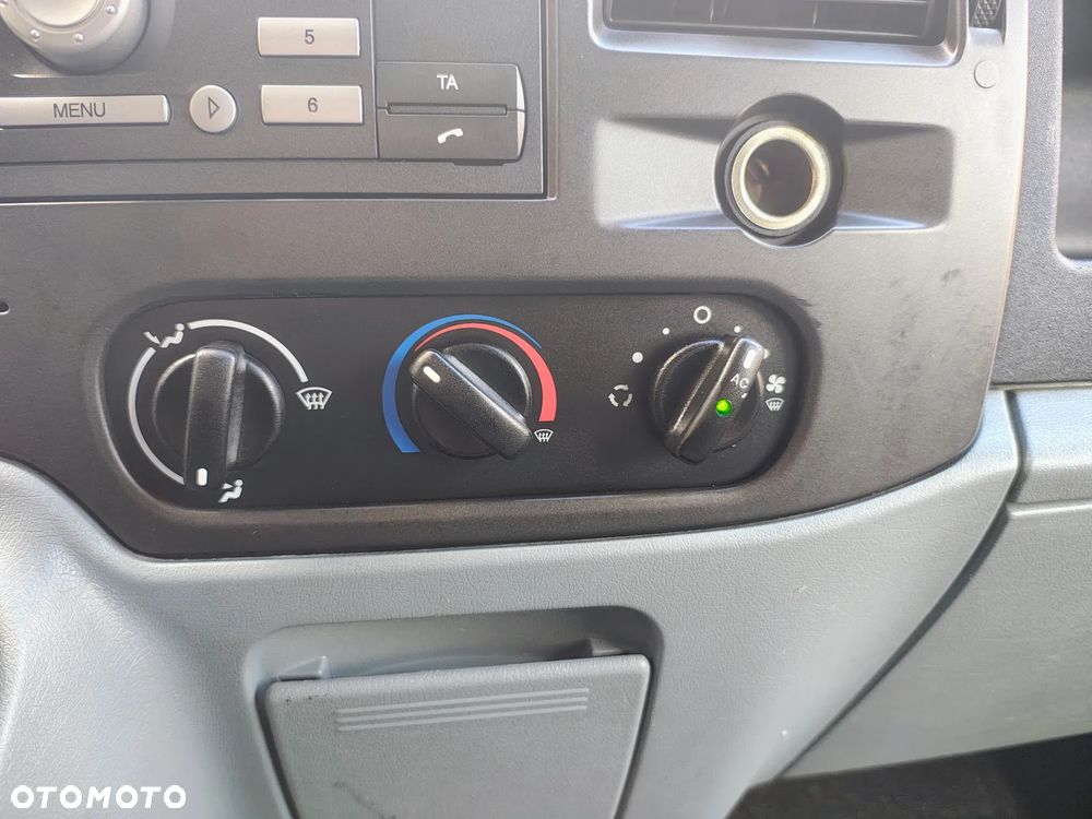 Ford Transit - 20
