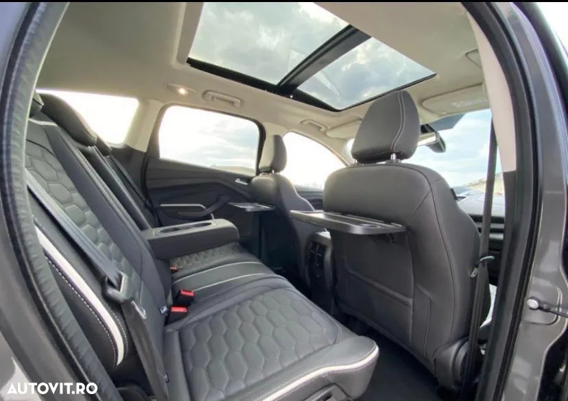 Ford Kuga 2.0 TDCi 4WD Powershift Vignale - 8