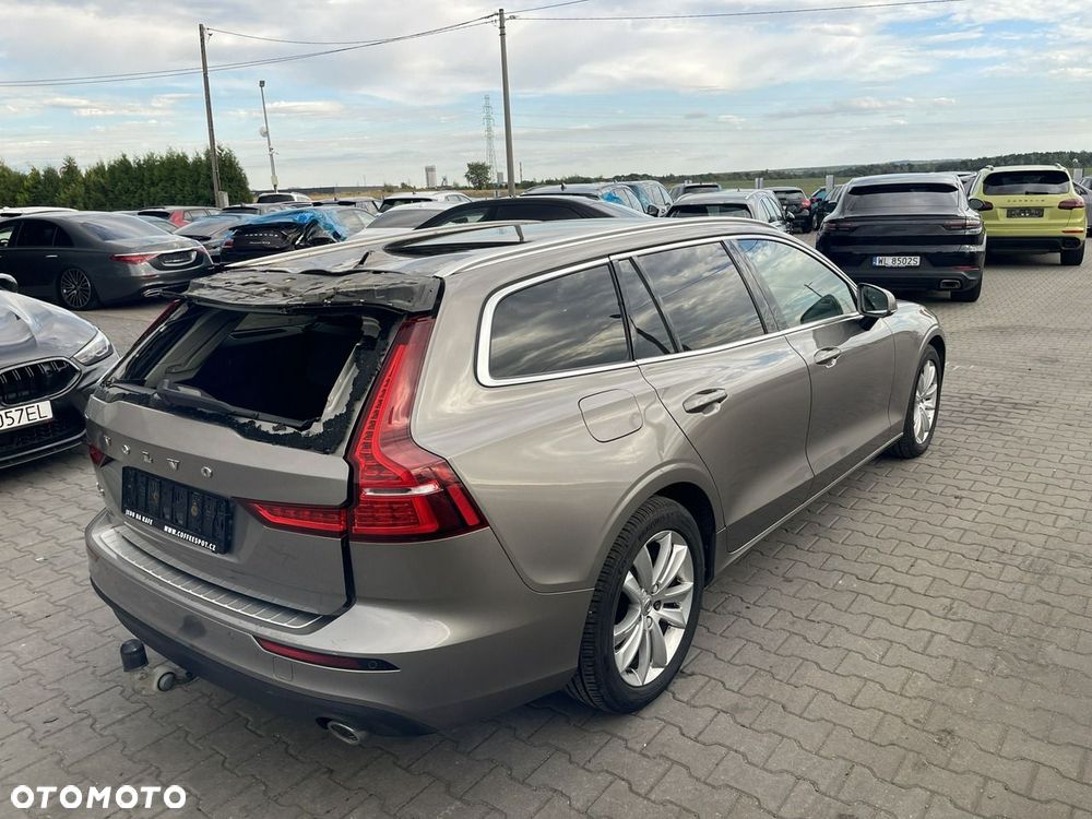 Volvo V60 2019 photo 4