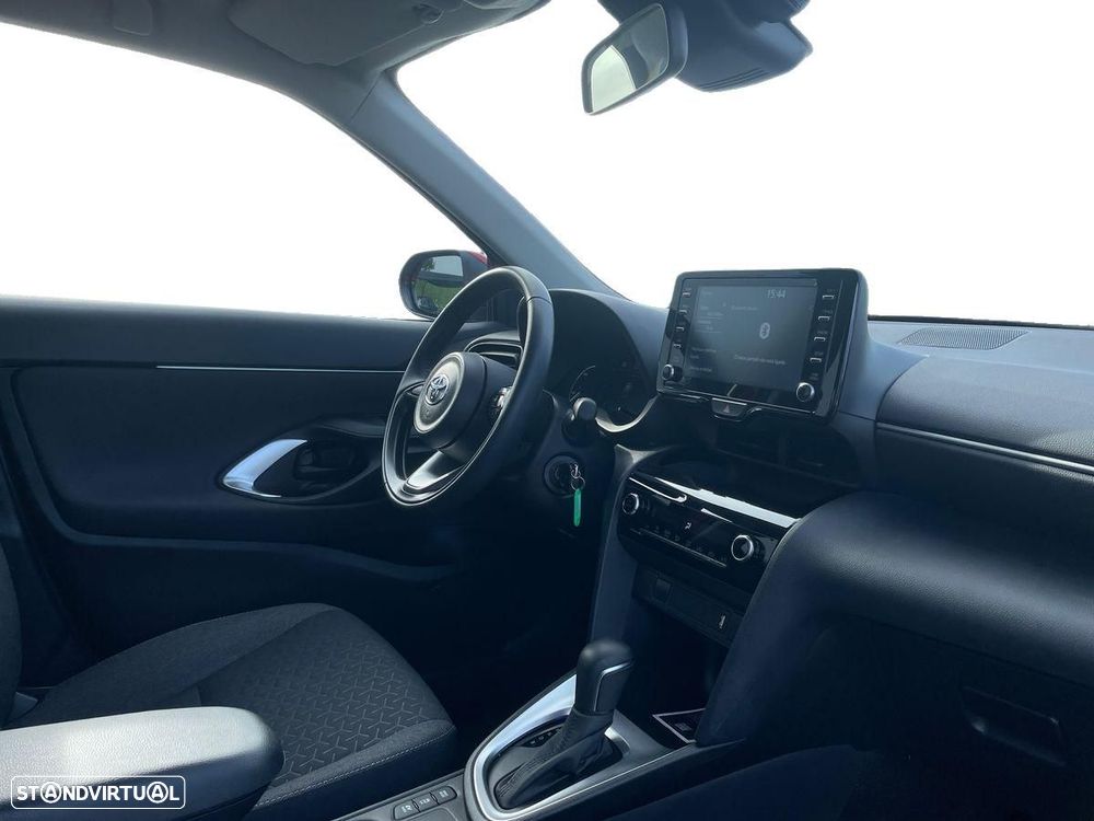 Toyota Yaris Cross 1.5 Hybrid Comfort Plus - 7