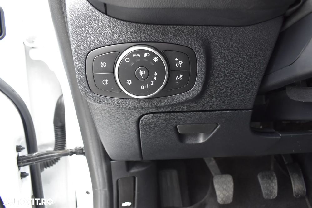 Ford Fiesta 1.0 EcoBoost Trend Connected - 31