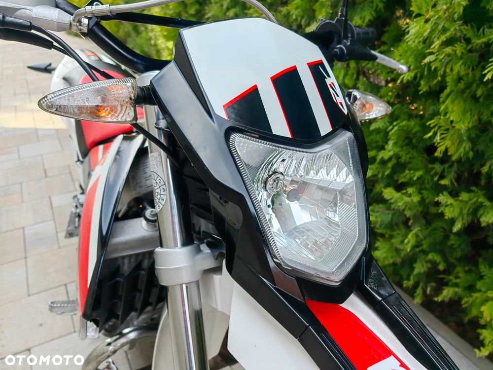 Aprilia RX - 12