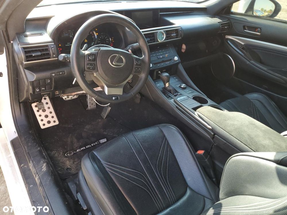 Lexus RC - 7