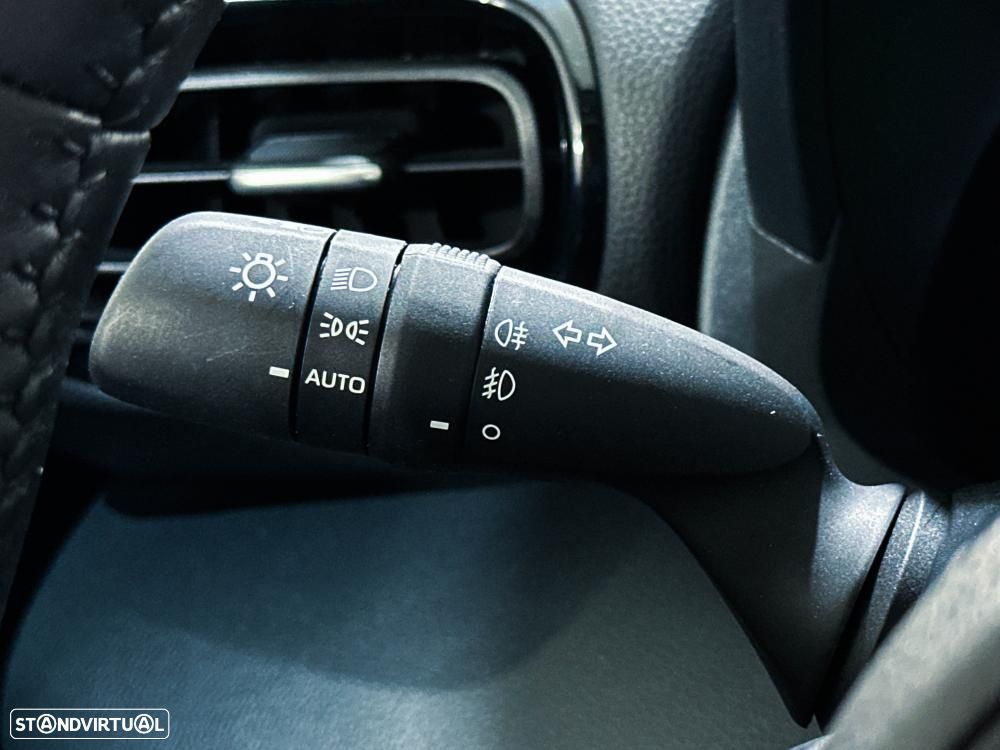 Toyota Yaris 1.5 HDF Premier Edition - 28