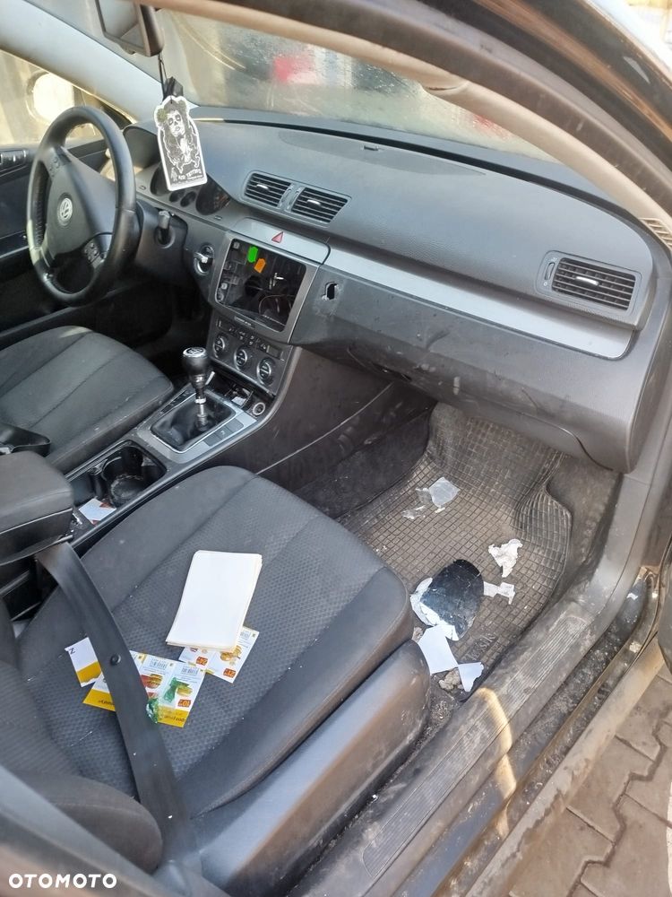 Volkswagen Passat B6 na części - 3