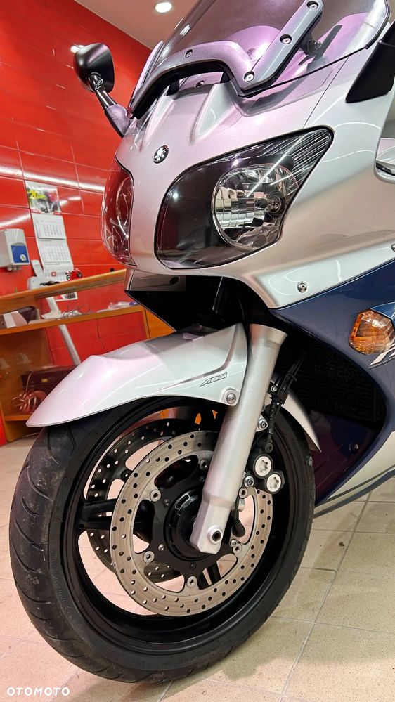 Yamaha FJR - 23