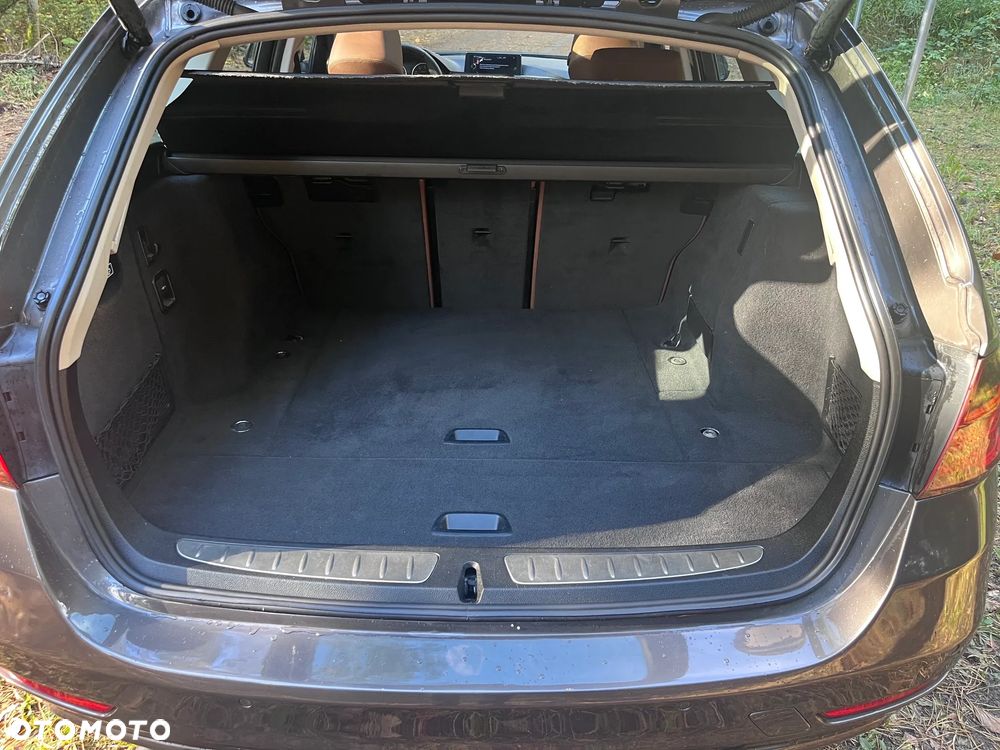 BMW Seria 3 335d xDrive Luxury Line - 18