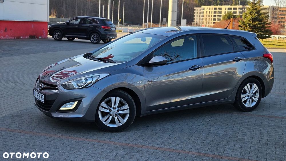 Hyundai i30 1.6 GDI BlueDrive Classic + - 15