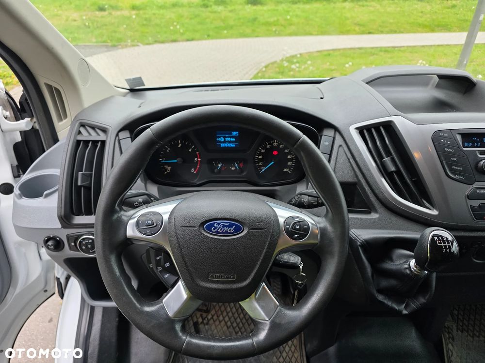 Ford Transit - 13
