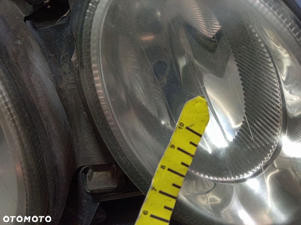 MERCEDES E KLASA W211 REFLEKTOR PRAWY BIXENON EU - 7