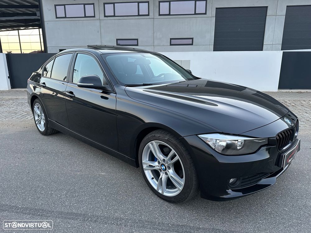 BMW 320 d Sport Line - 2