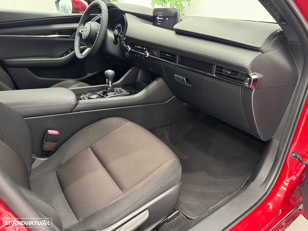 Mazda 3 Hatchback 2.0 Sky-X Excellence - 20