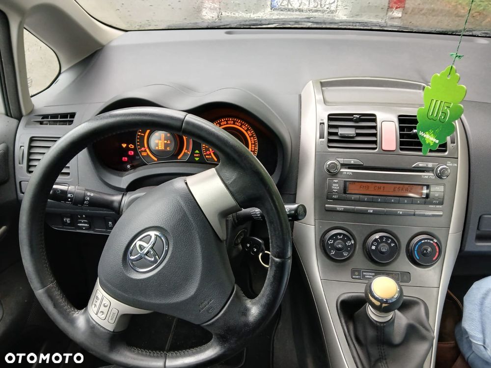 Toyota Auris 2.0 D-4D - 6