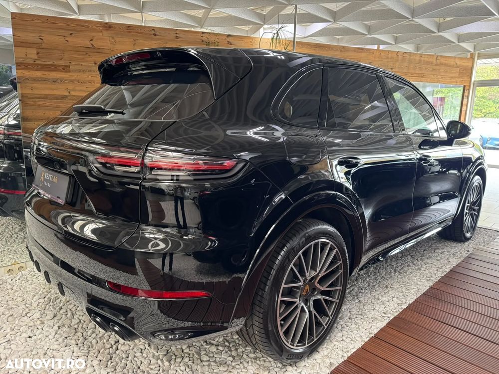 Porsche Cayenne Tiptronic S Platinum Edition - 4