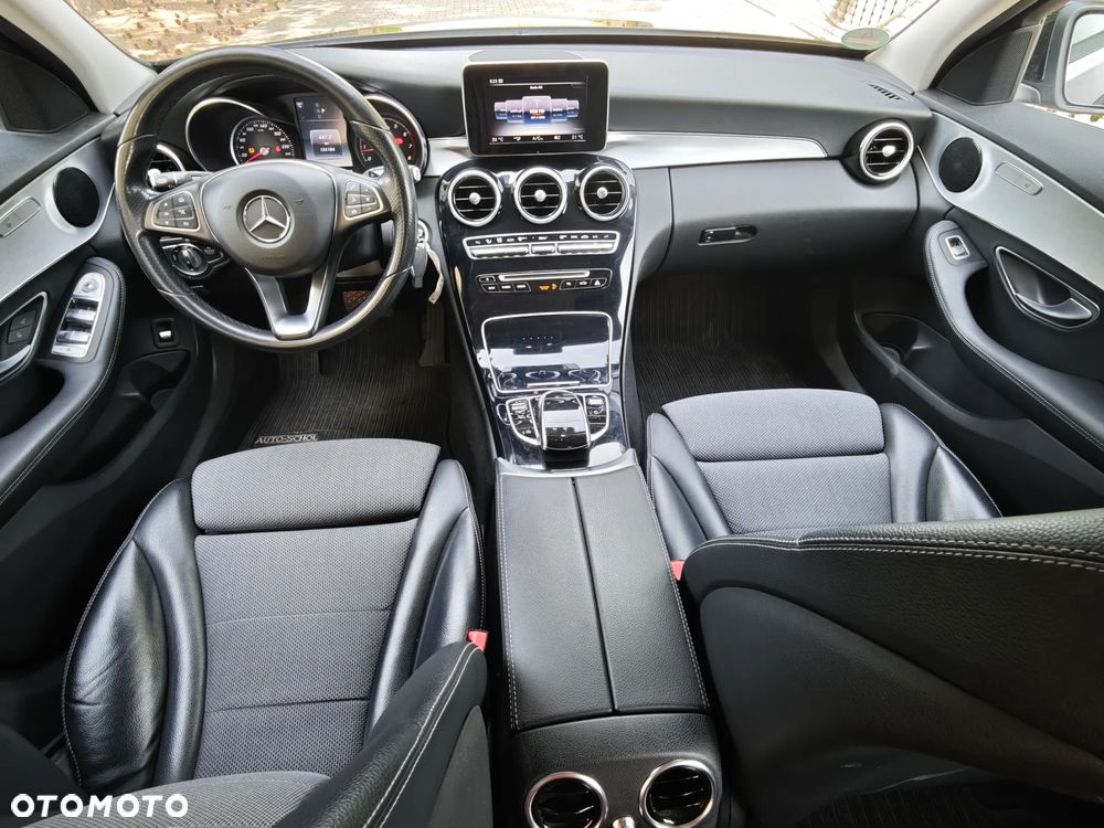 Mercedes-Benz Klasa C 180 9G-TRONIC - 24