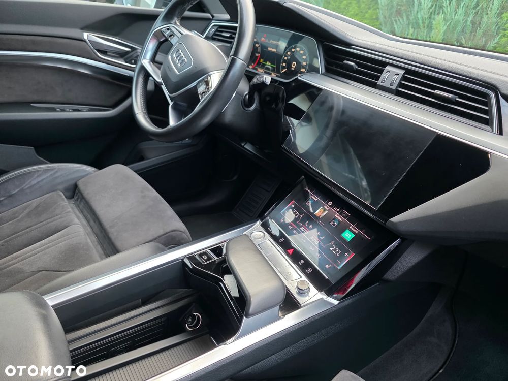 Audi e-tron 55 quattro - 19