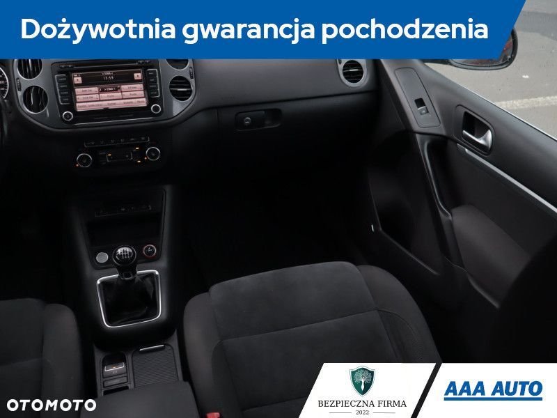 Volkswagen Tiguan - 10