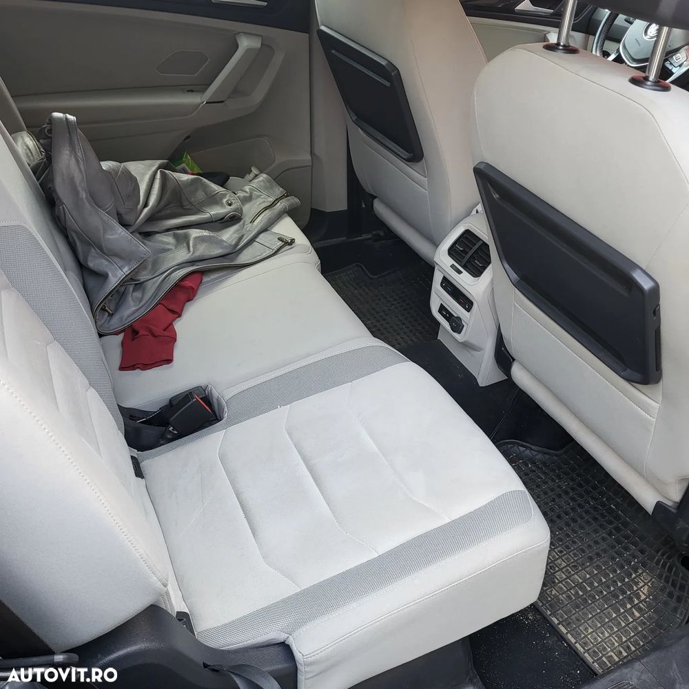 Volvo XC 60 T6 AWD AT PHEV Plus Dark - 5