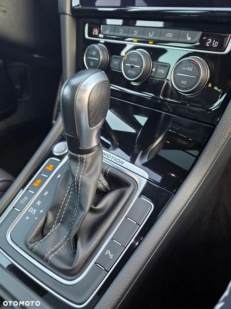 Volkswagen Golf 2.0 TSI 4Mot R DSG - 27