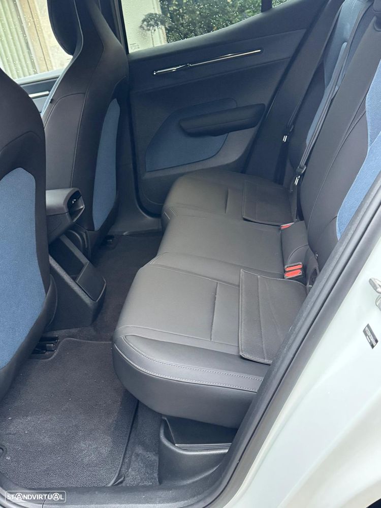 Volvo EX30 51 kWh Single Motor Core - 7