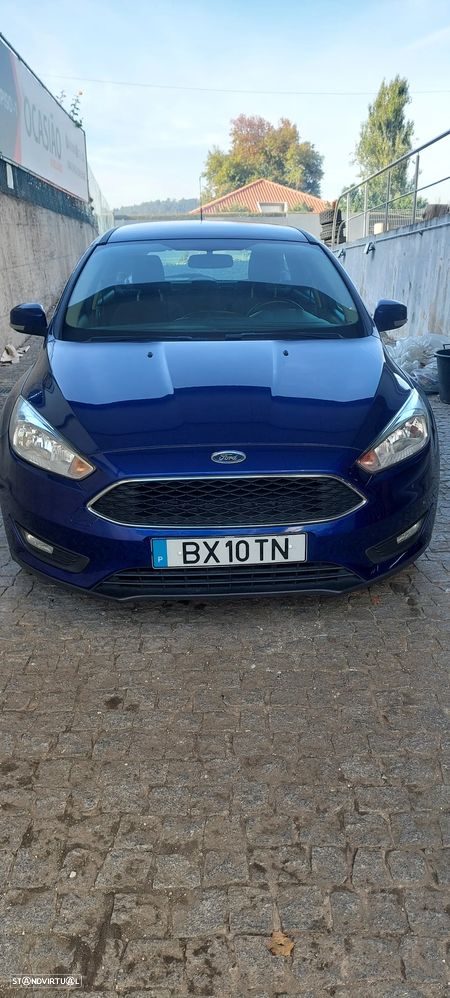 Ford Focus SW 1.0 EcoBoost S&S COOL&CONNECT DESIGN - 4